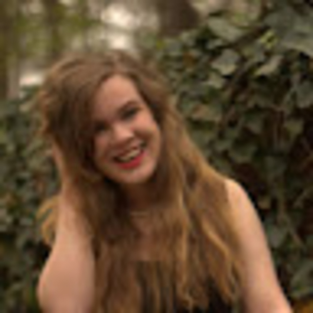 Meet your Posher, Holly